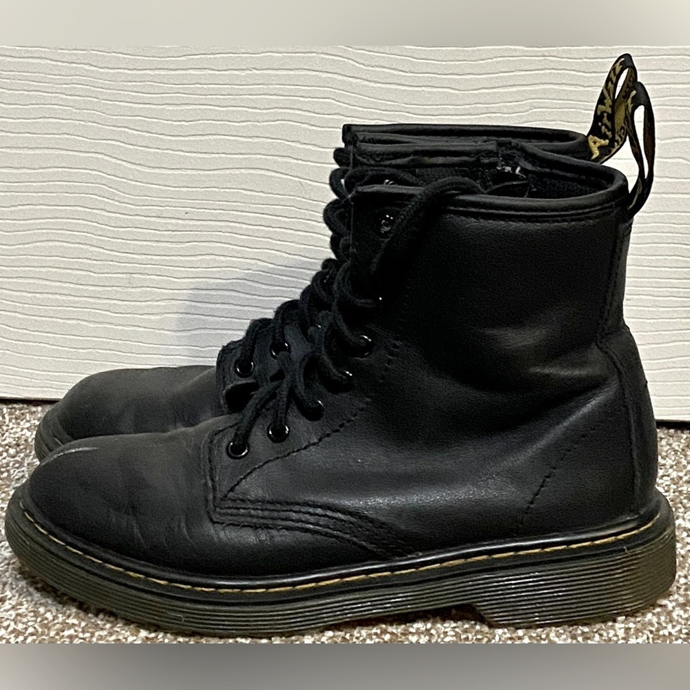 Doc Martens Air Wair 1460J Black Combat Boots Size Kids US 2